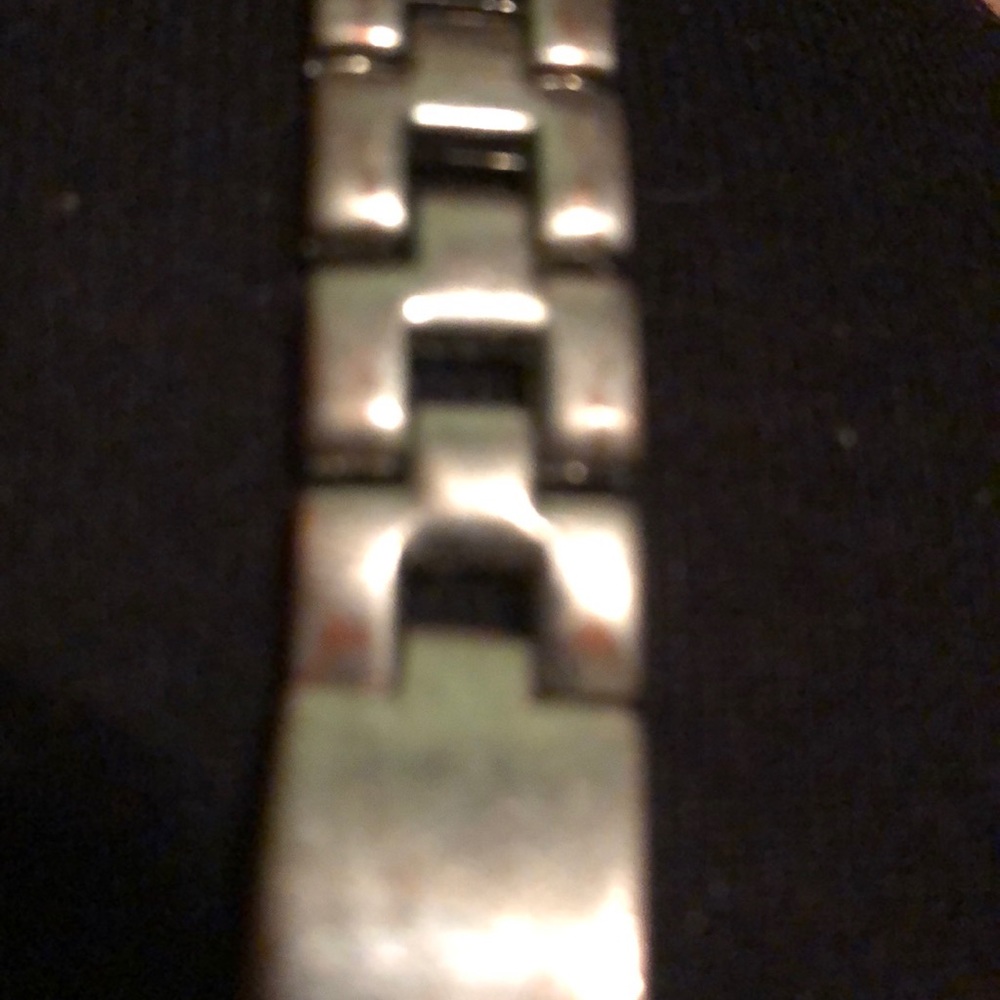 Watch - Picture 2 of 4